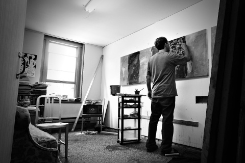 Mayer in his studio: Photo by Riikka Olson